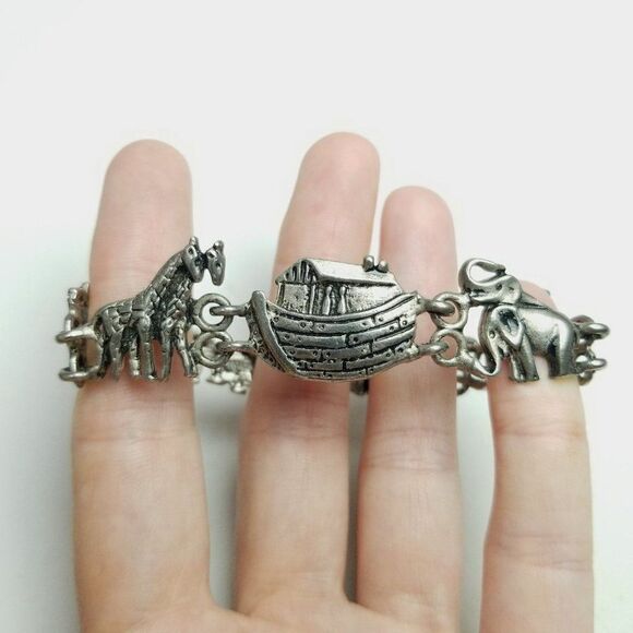 Vintage Noahs Arc Charm Bracelet, Silver Tone Metal LInks Biblical Story Classic - Picture 6 of 6